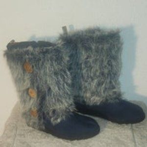 MUC LUKS ** stylish Winter boots with covers in size 8